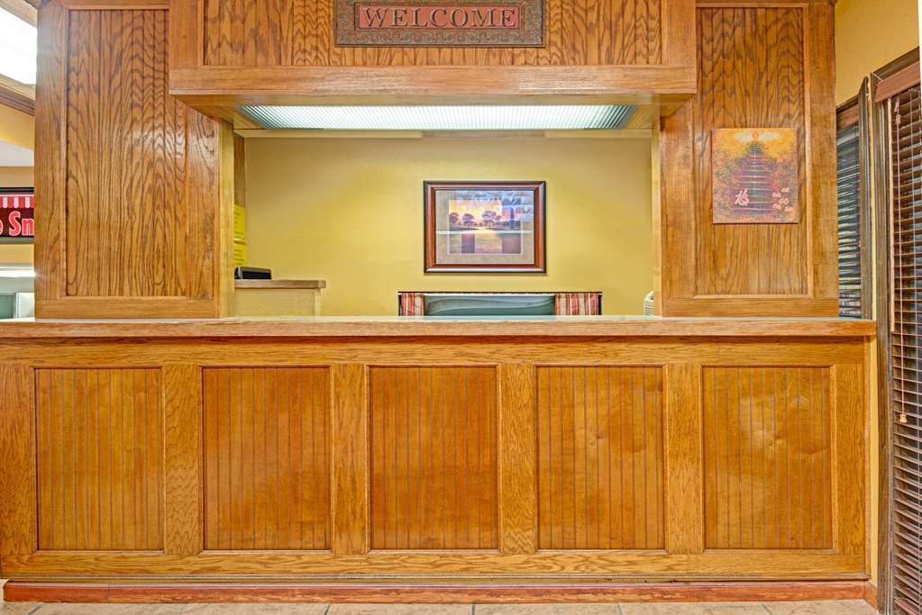 Super 8 By Wyndham Independence Kansas City Hotel Interior photo